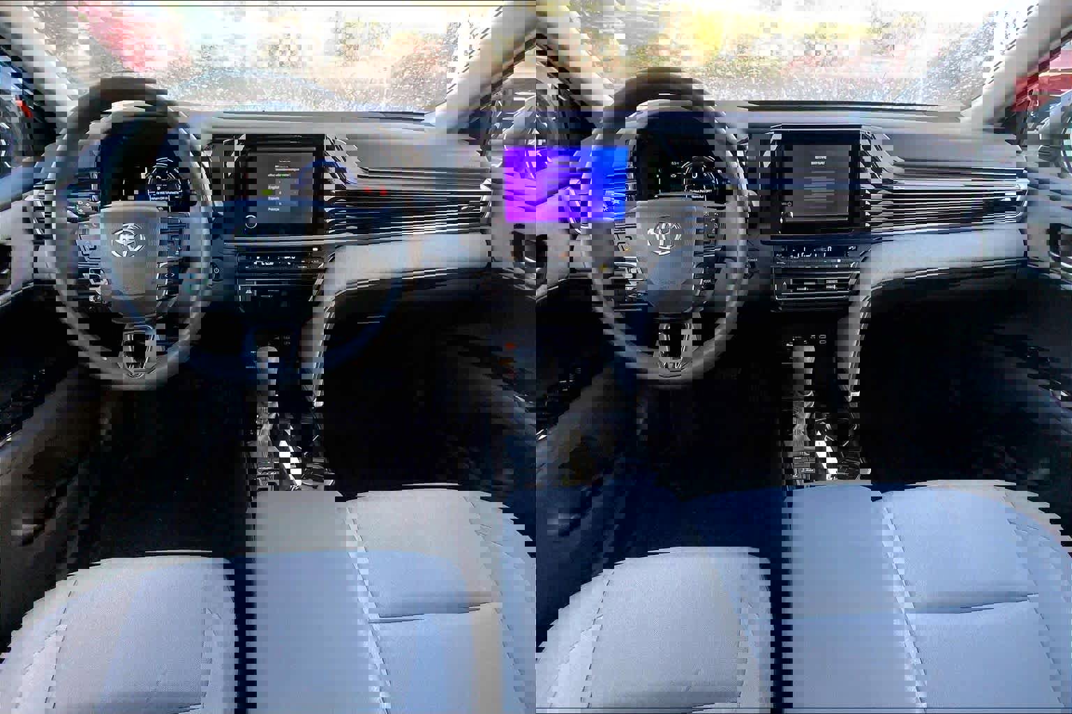 Used 2025 Toyota Camry LE image 15