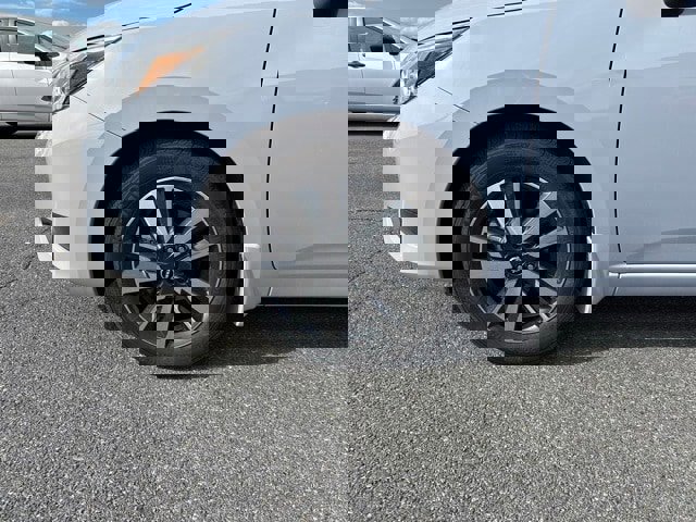 New 2025 Nissan Versa SV w/ Trunk Package image 9