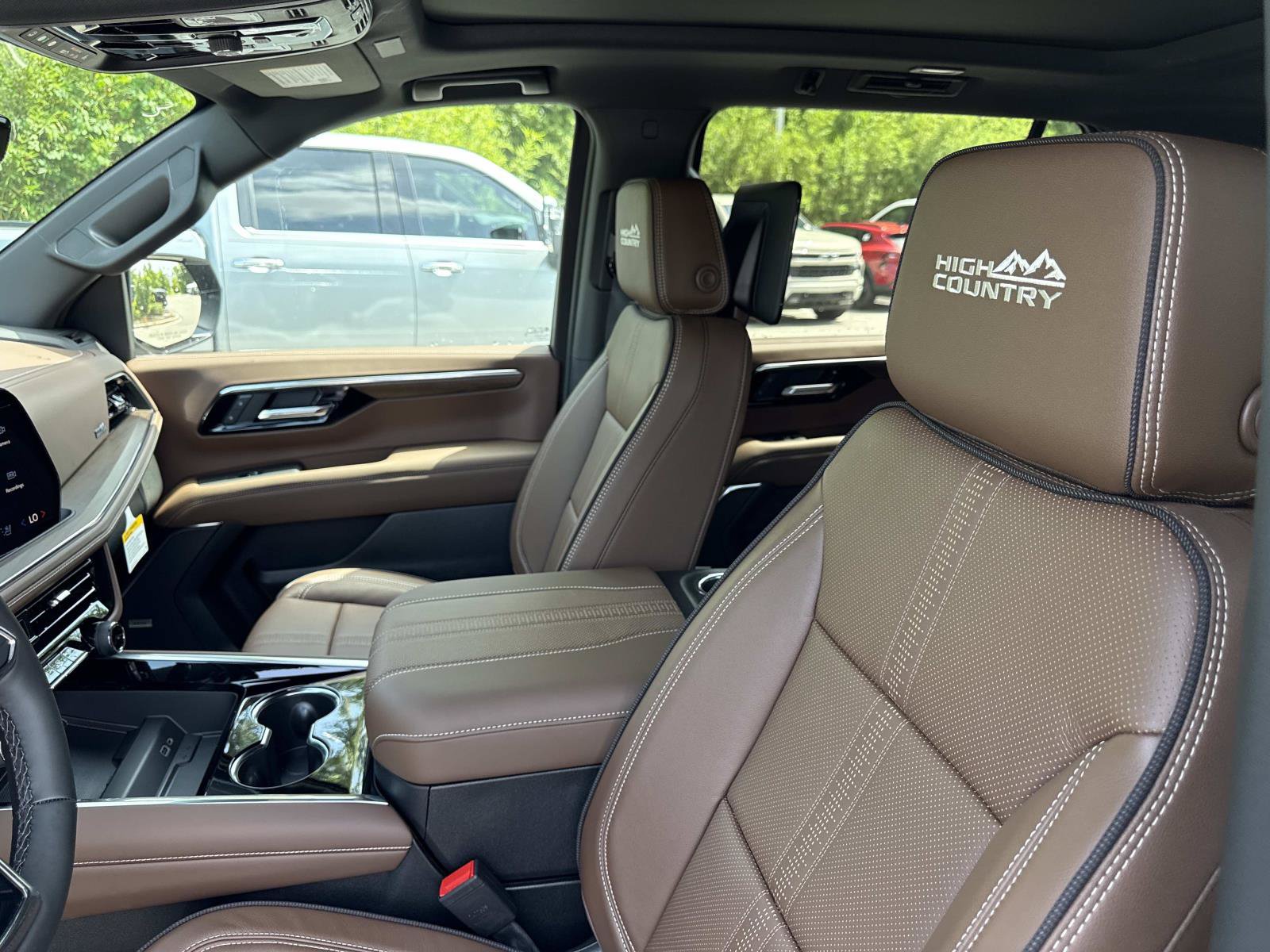 New 2026 Chevrolet Suburban High Country AWD/4WD image 23