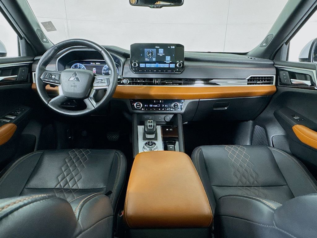 Used 2023 Mitsubishi Outlander SEL image 12