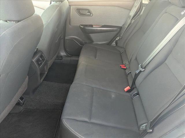 Used 2023 Nissan Rogue S image 17