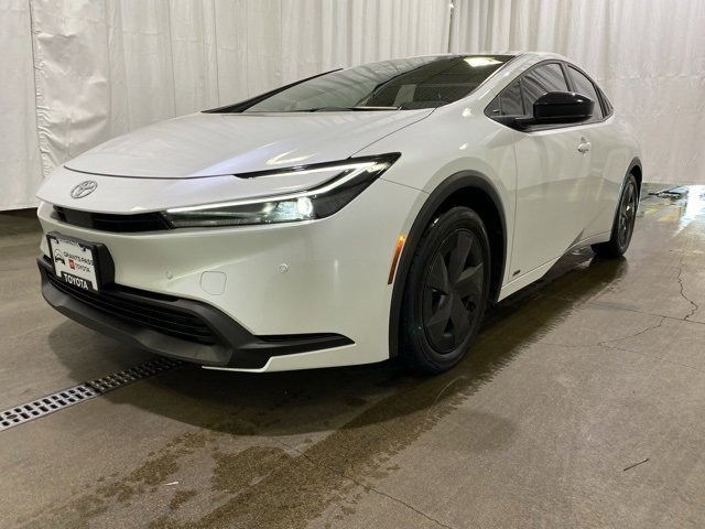 Used 2023 Toyota Prius LE image 23