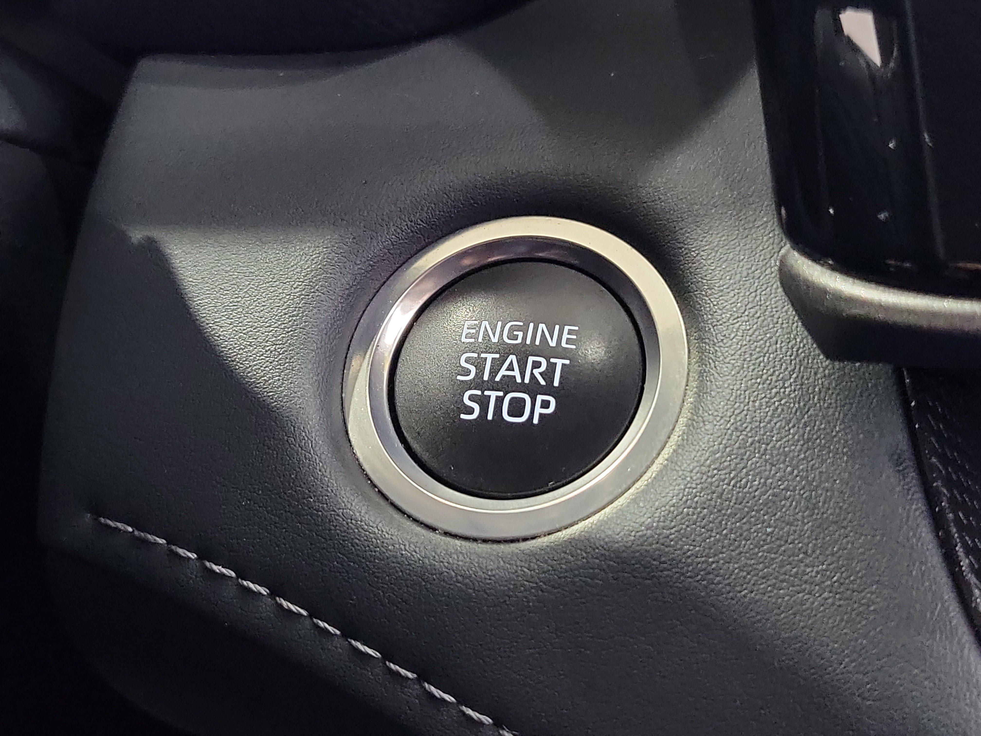 Certified 2025 Toyota Highlander LE image 26