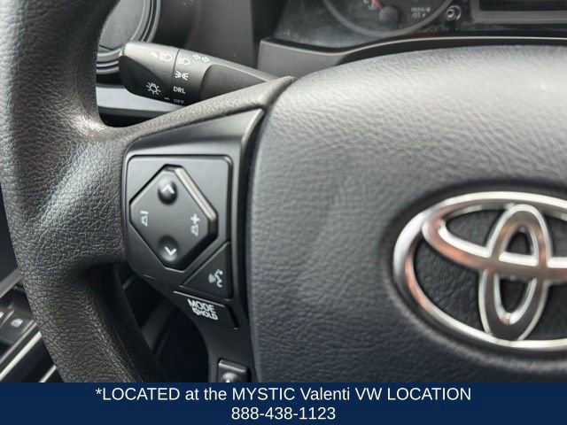 Used 2016 Toyota Tacoma SR w/ Towing Package image 43
