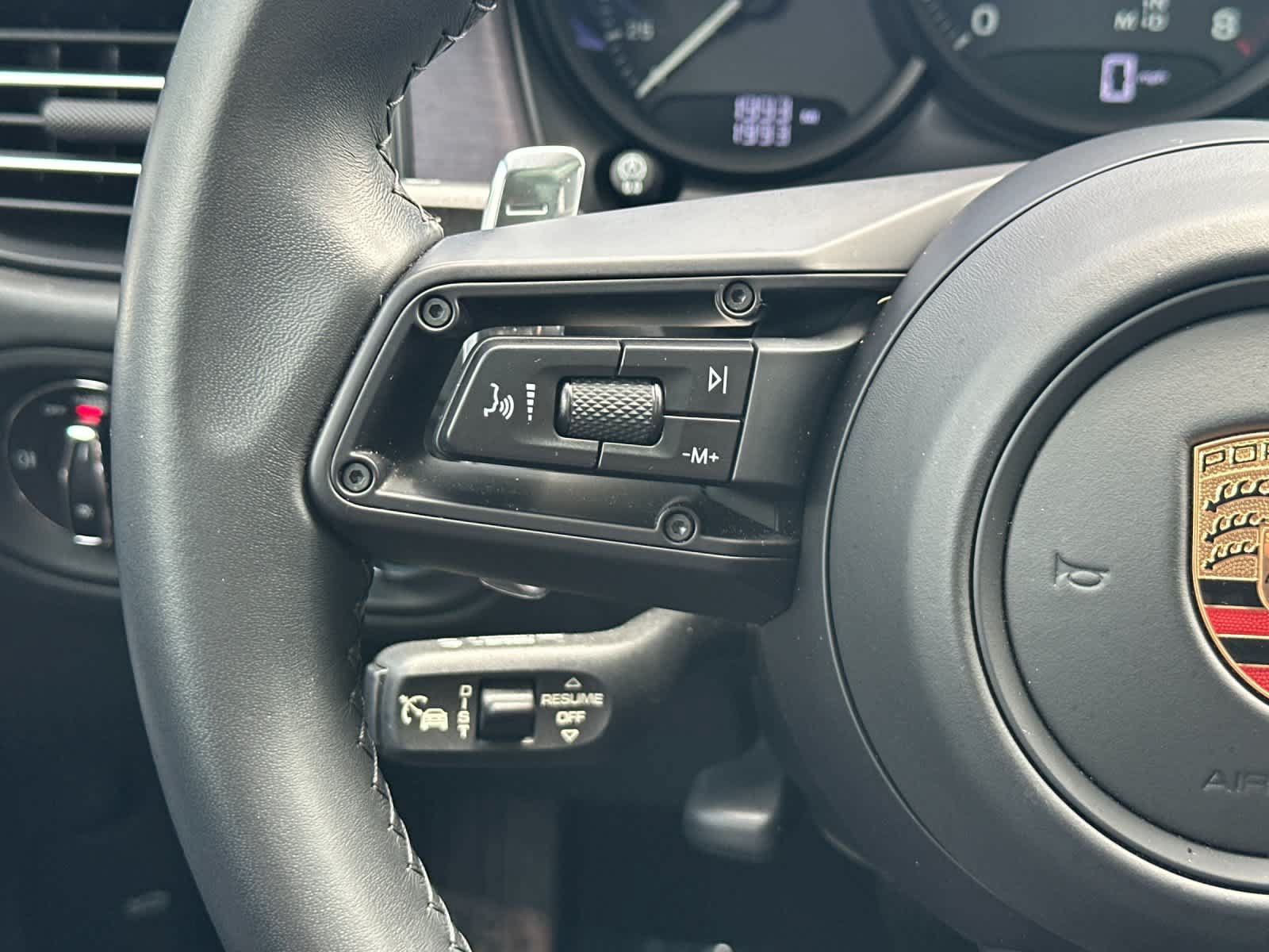 Certified 2023 Porsche Macan GTS AWD/4WD image 27