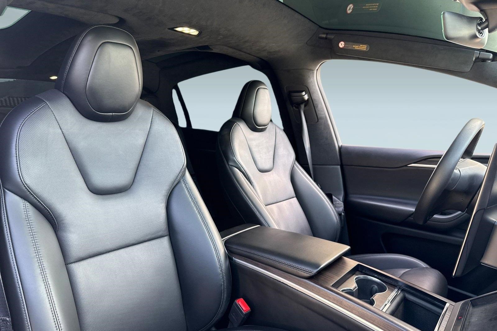 Used 2024 Tesla Model X image 30