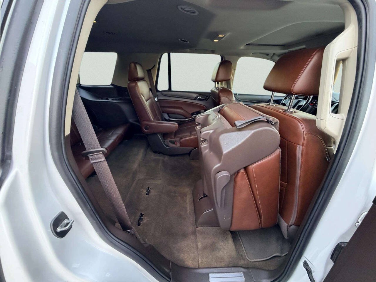 Used 2017 Chevrolet Tahoe Premier AWD/4WD image 35