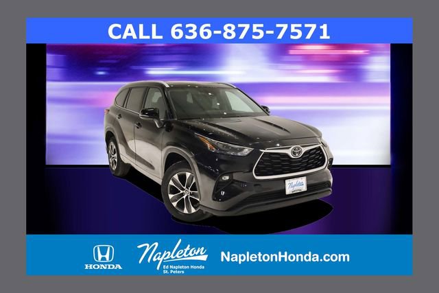 Used 2023 Toyota Highlander XLE