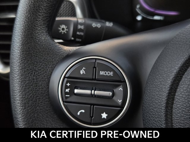 Certified 2025 Kia Soul LX w/ LX Technology Package FWD image 28