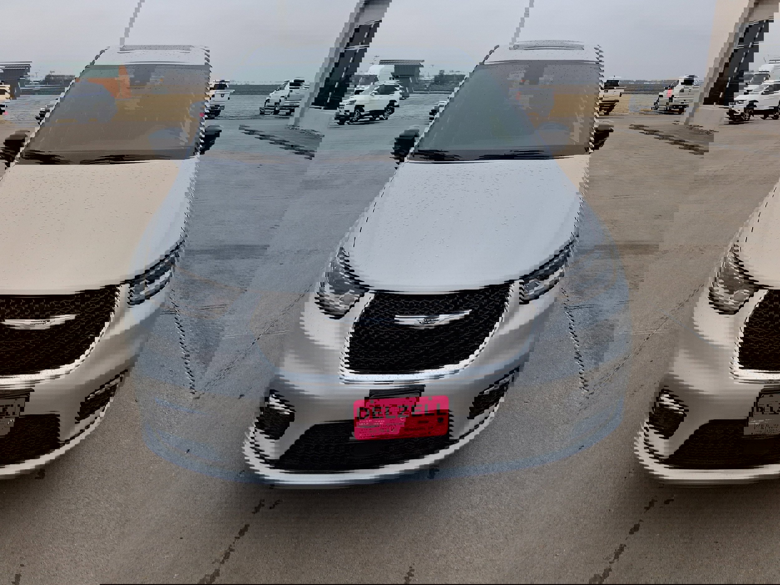 New 2026 Chrysler Pacifica Limited image 3