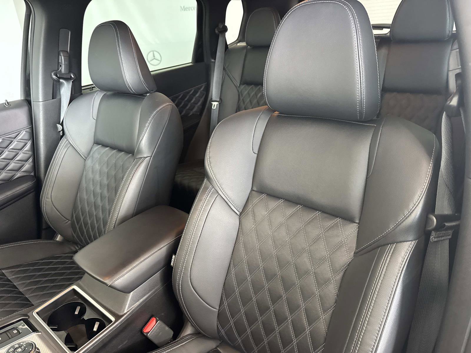 Used 2023 Mitsubishi Outlander SEL FWD image 20