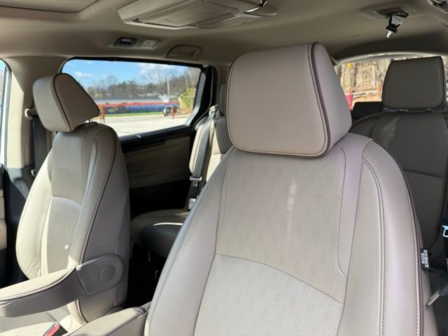 Used 2024 Honda Odyssey Elite image 21