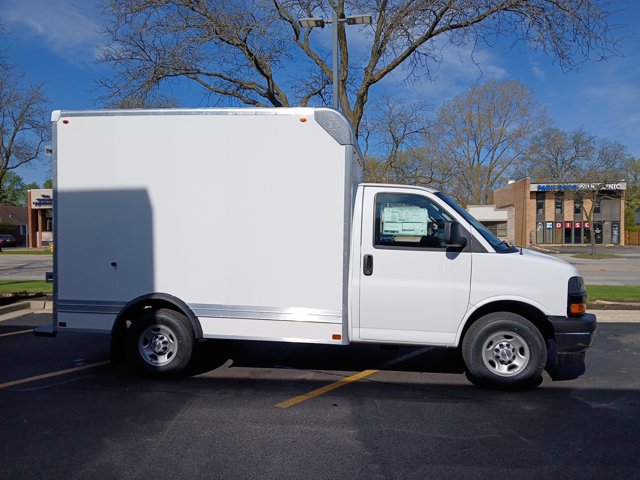 New 2025 Chevrolet Express 3500 w/ Power Convenience Package RWD image 2