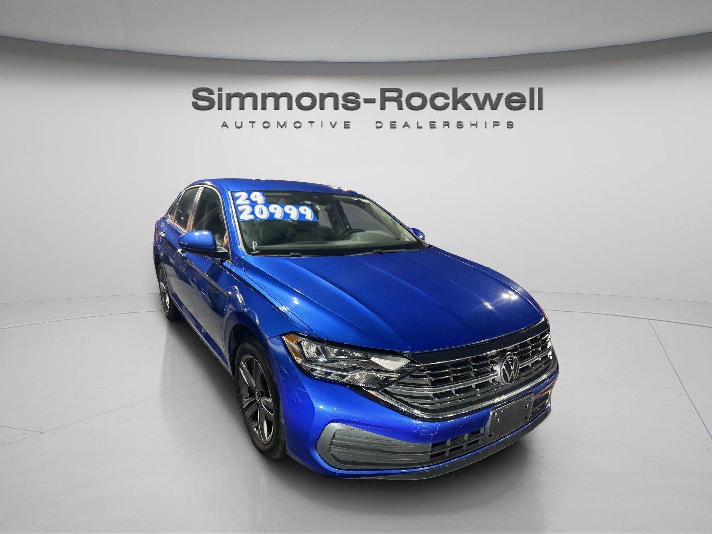 Used 2024 Volkswagen Jetta SE image 2