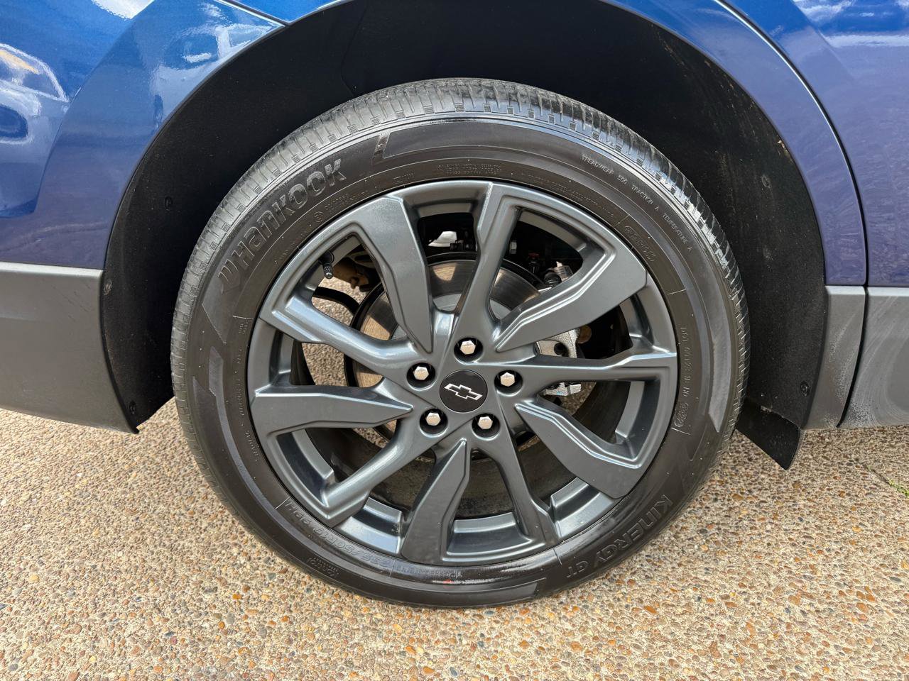 Used 2023 Chevrolet Equinox RS image 6