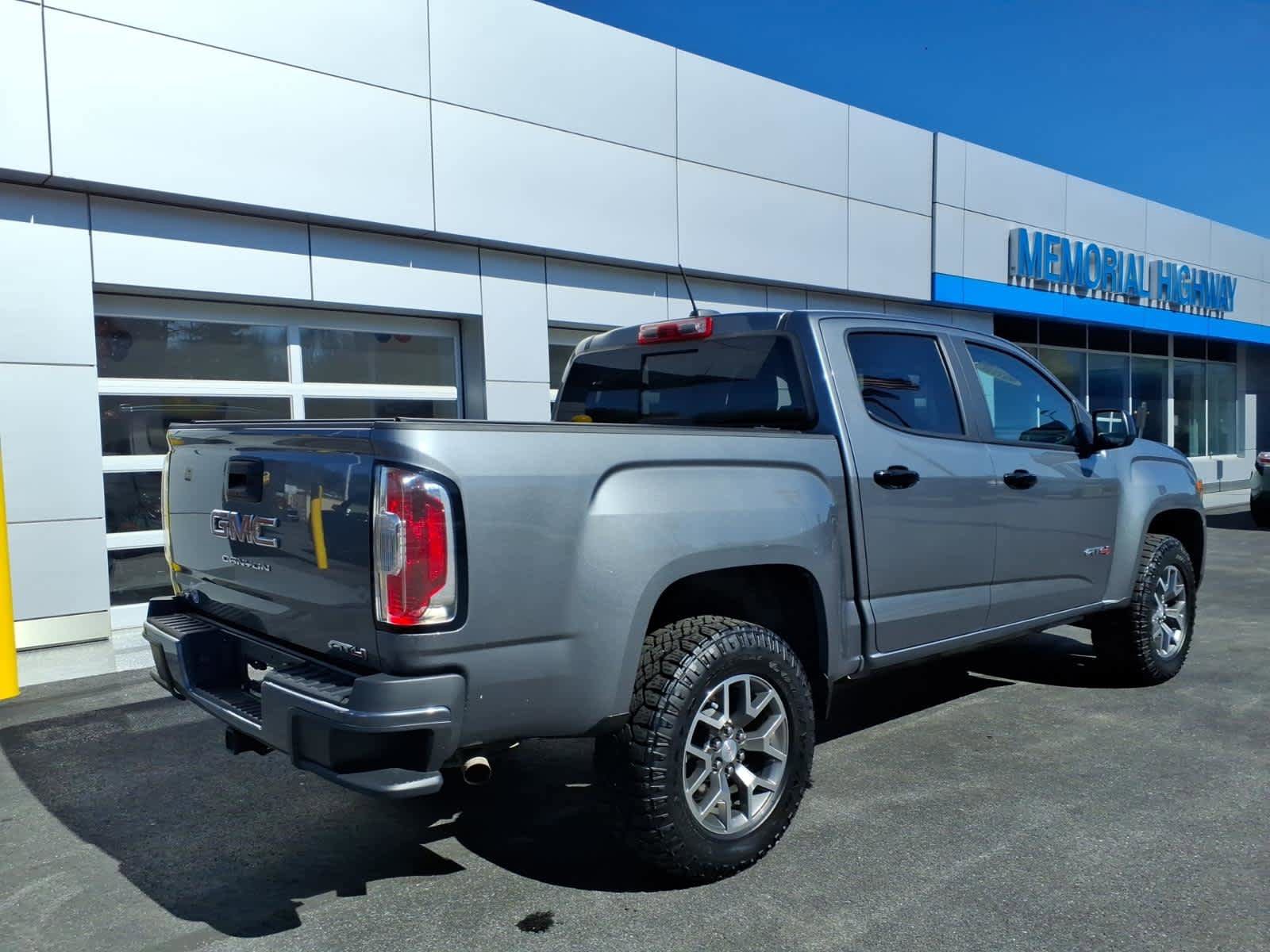 Used 2022 GMC Canyon AT4 w/ Trailering Package image 7