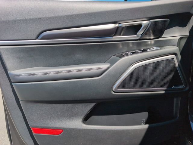 Used 2025 Kia Telluride S image 15