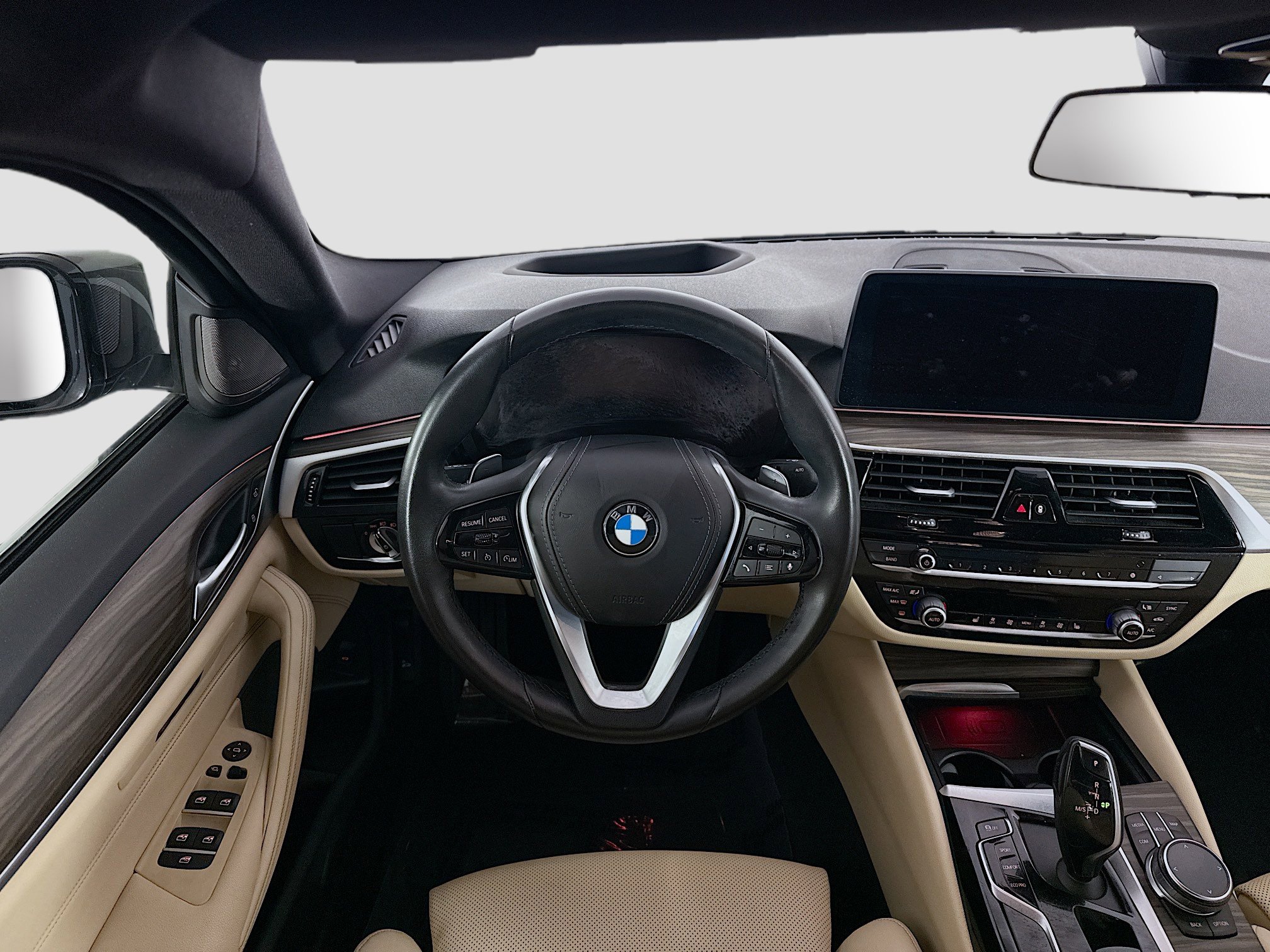 Used 2023 BMW 540i w/ Premium Package image 17