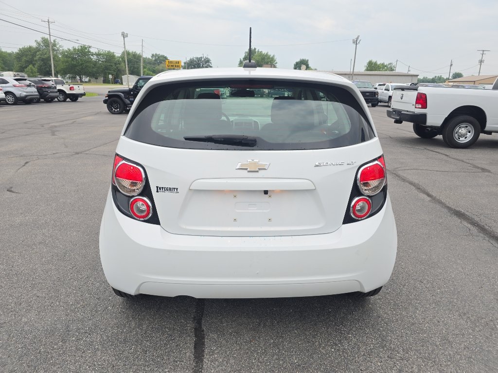 Used 2016 Chevrolet Sonic LT FWD image 7