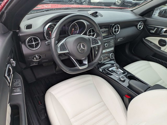 Used 2020 Mercedes-Benz SLC 300 image 16