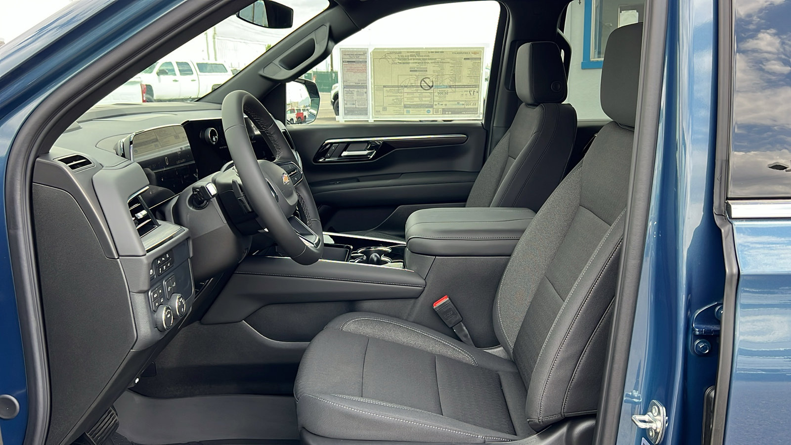 New 2025 Chevrolet Tahoe LS image 31