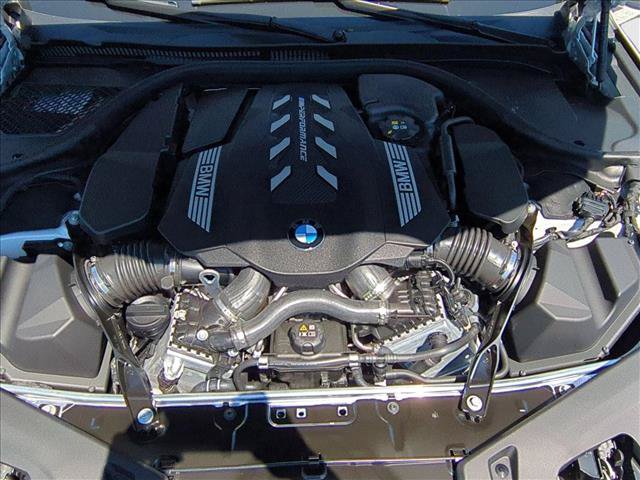 Used 2026 BMW M850i xDrive w/ Driving Assistance Package AWD/4WD image 15