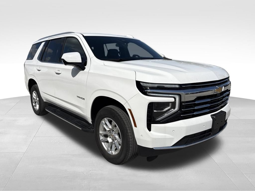 Used 2025 Chevrolet Tahoe LT AWD/4WD image 3
