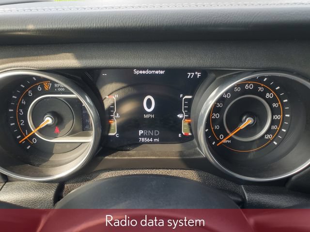 Used 2018 Jeep Wrangler Unlimited Sahara w/ Cold Weather Group AWD/4WD image 13