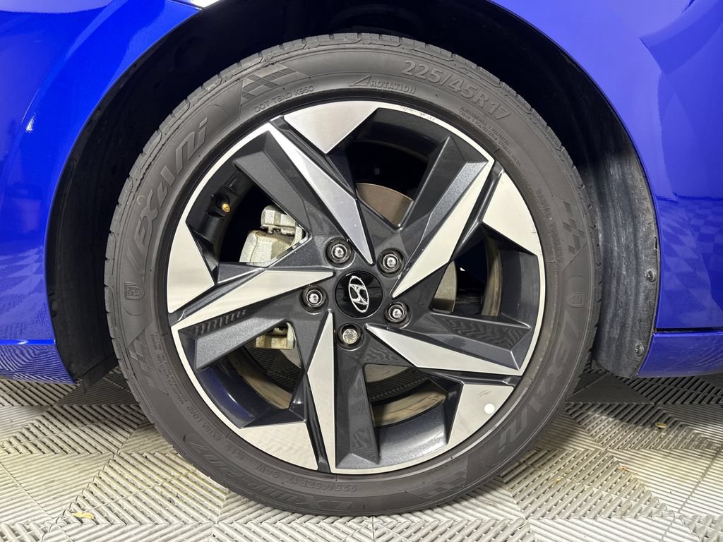 Certified 2023 Hyundai Elantra Limited FWD image 24
