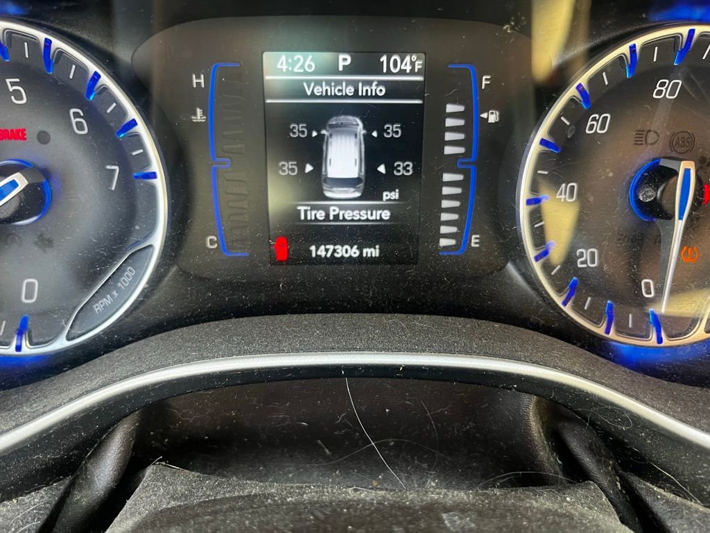 Used 2020 Chrysler Pacifica Touring-L image 9