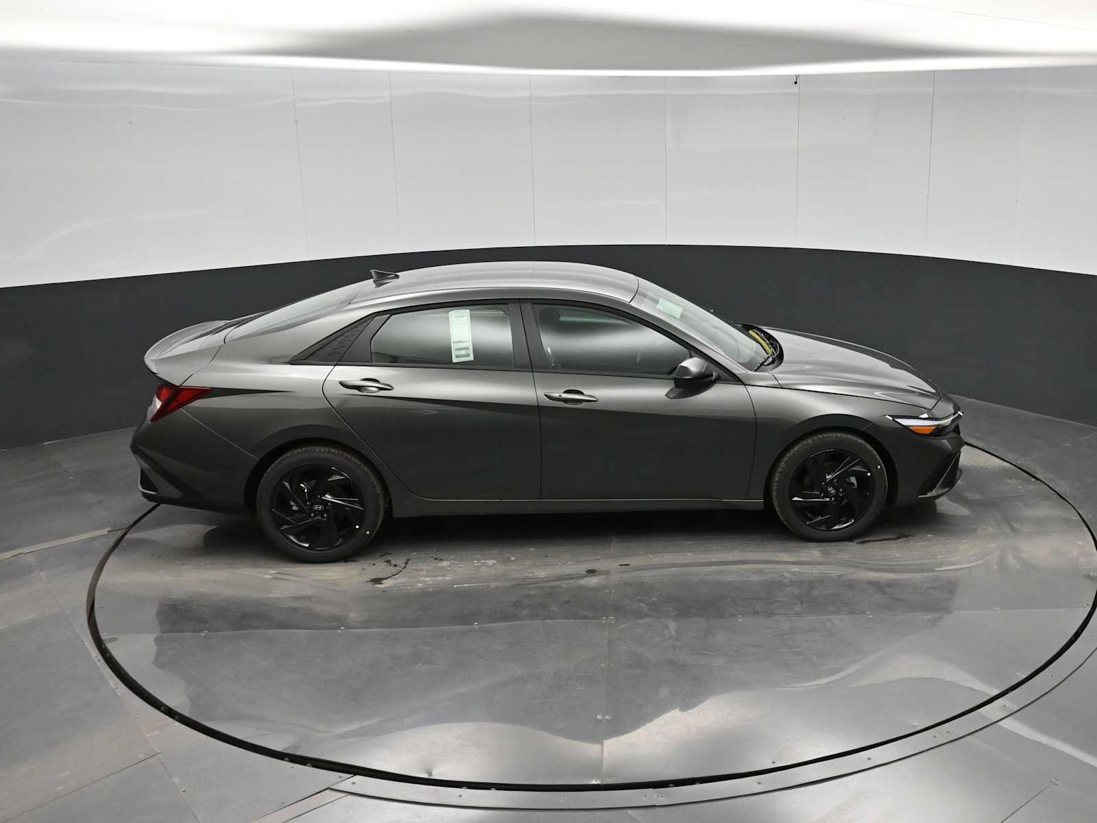 New 2026 Hyundai Elantra Sport FWD image 31