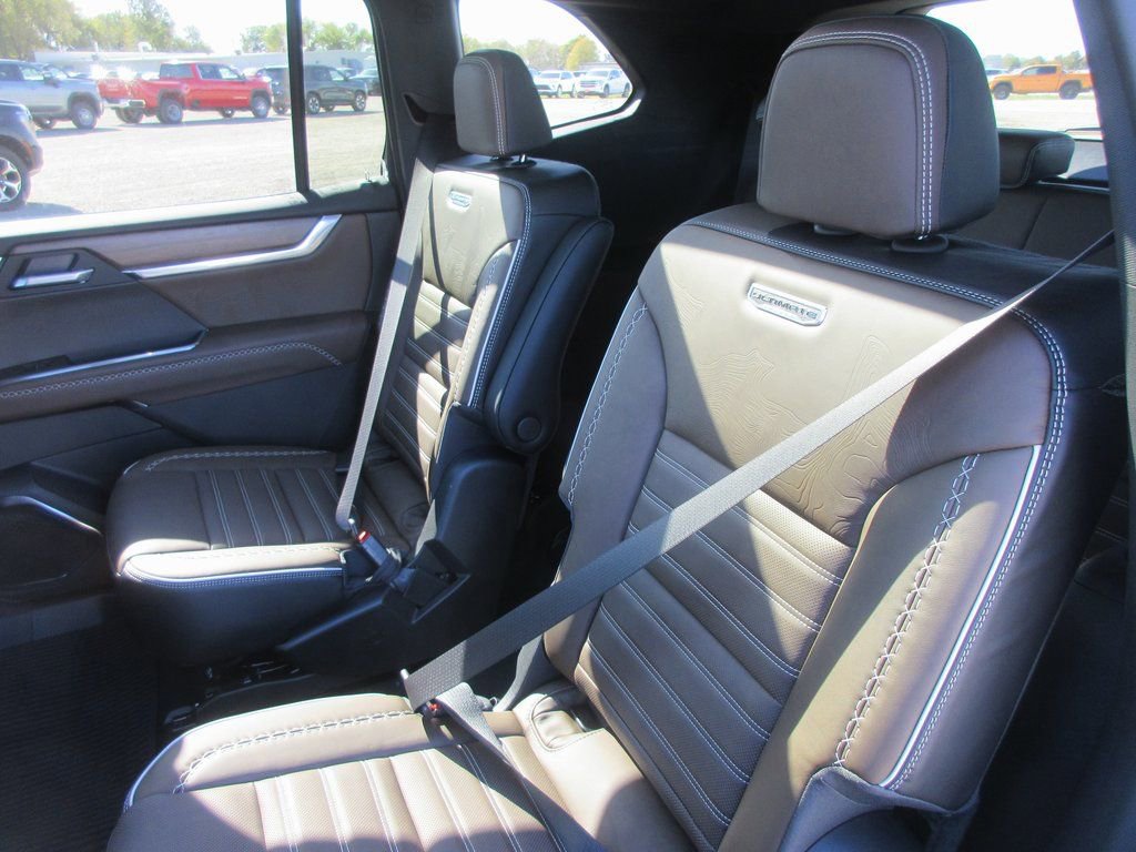 New 2026 GMC Acadia Denali Ultimate image 14