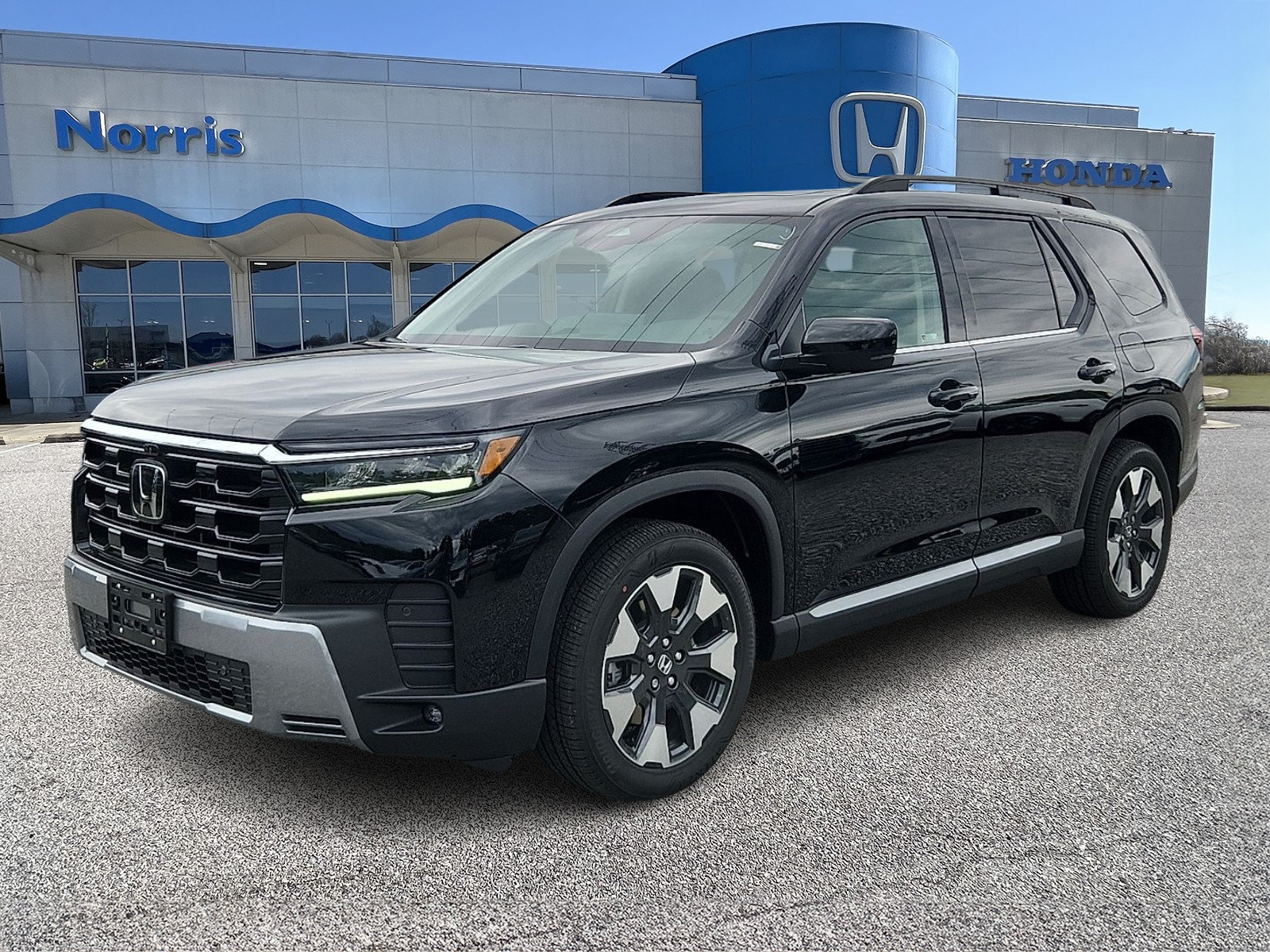 New 2026 Honda Pilot Touring image 2