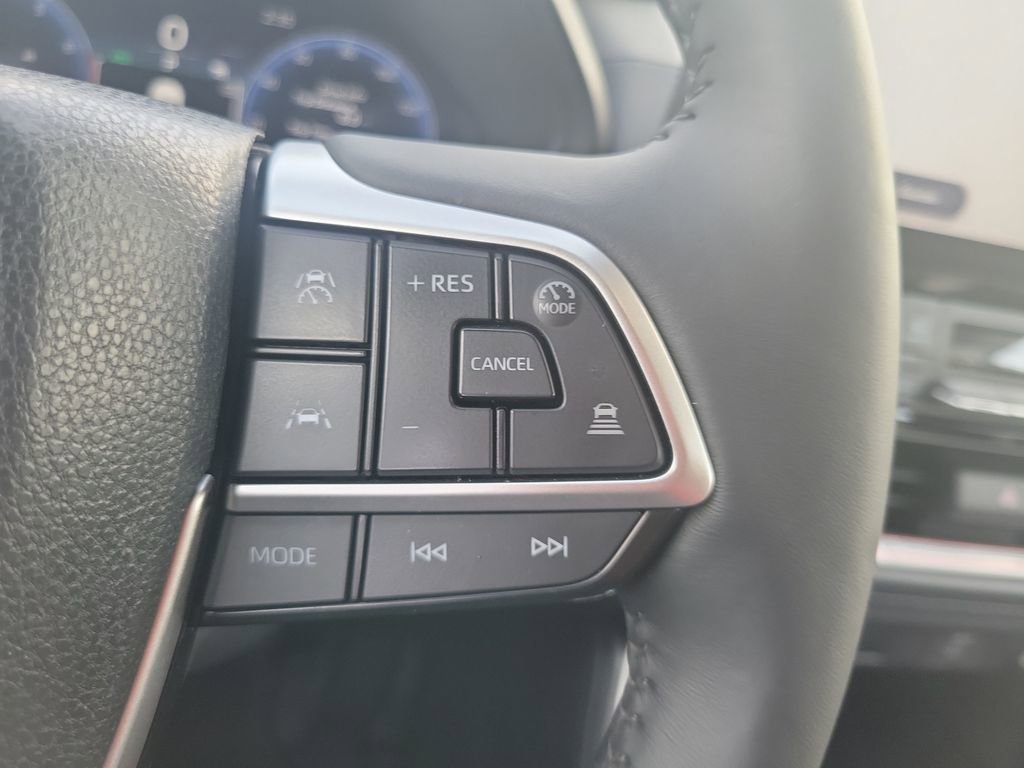 Used 2025 Toyota Grand Highlander Limited image 29