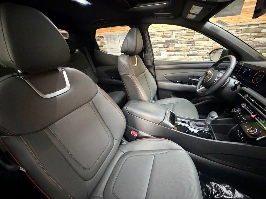 Used 2025 Hyundai Santa Cruz Limited image 15