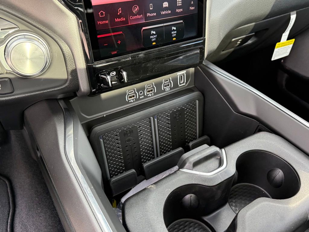 New 2026 RAM 1500 Laramie AWD/4WD image 23