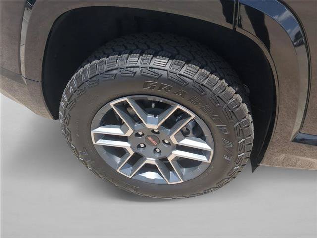 Used 2026 GMC Terrain AT4 w/ Technology Package II AWD/4WD image 22