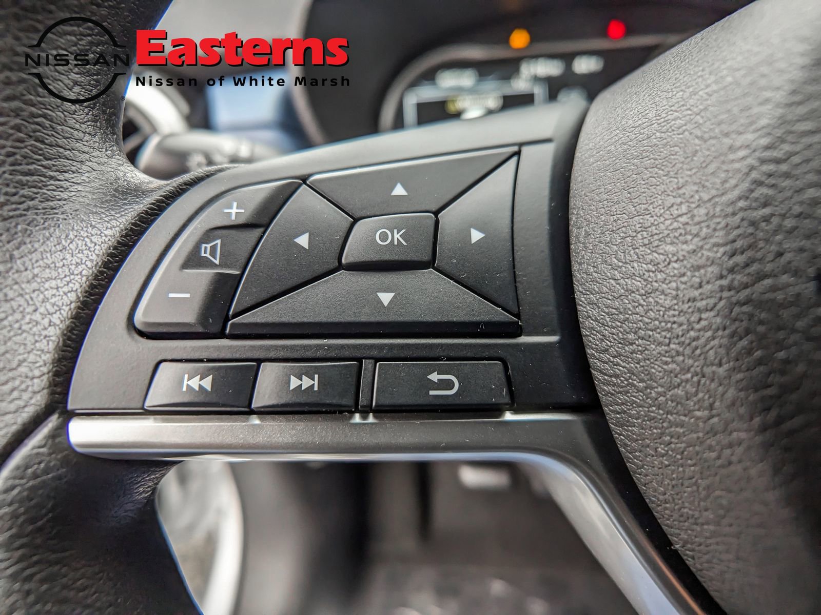 New 2025 Nissan Versa SV w/ Trunk Package image 16