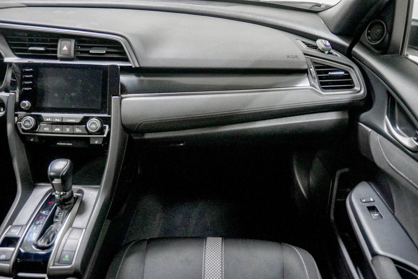 Used 2021 Honda Civic EX image 30