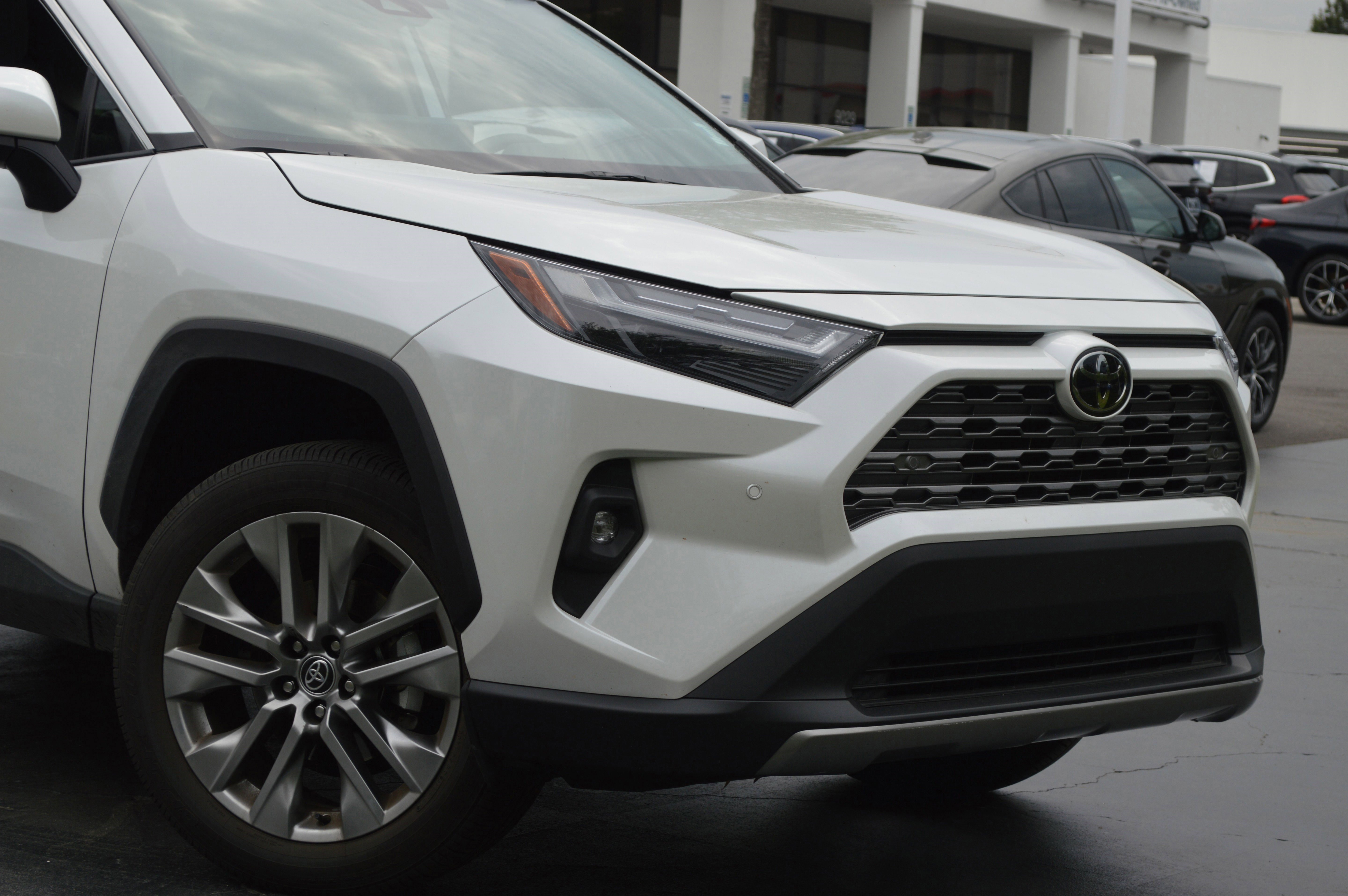 Used 2023 Toyota RAV4 Limited w/ Limited Grade Weather Package AWD/4WD image 2