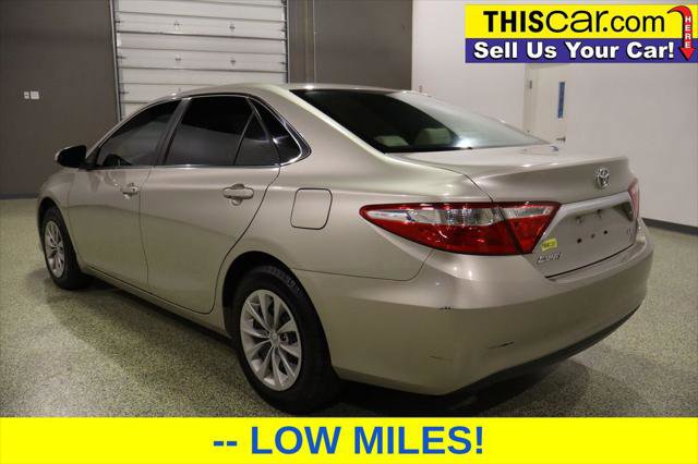 Used 2017 Toyota Camry XLE image 5