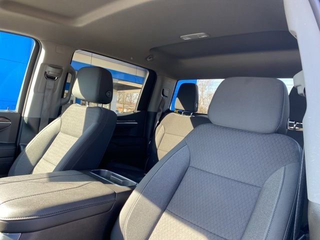 Used 2025 Chevrolet Silverado 1500 LT Trail Boss w/ Dark Appearance Package image 17