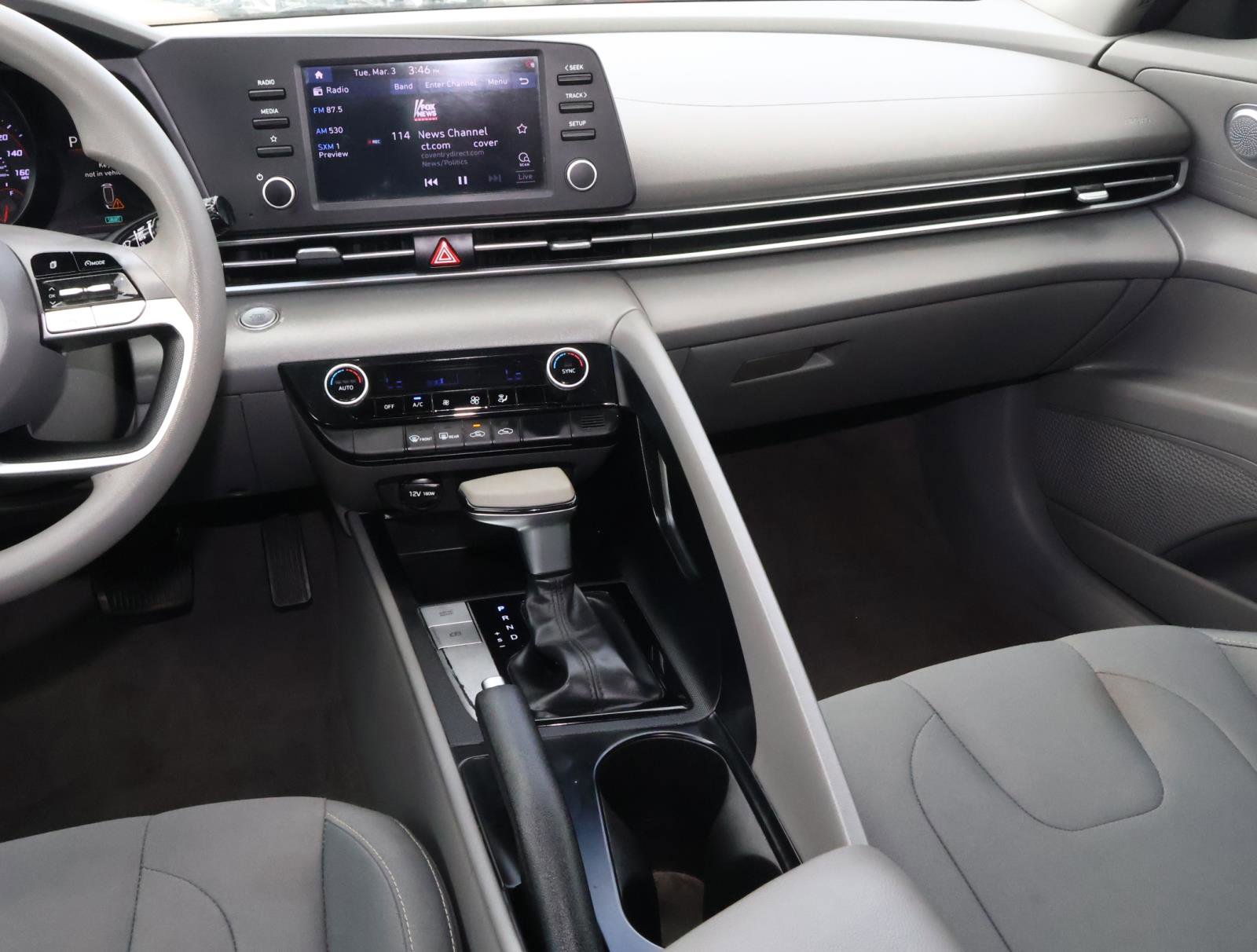 Used 2021 Hyundai Elantra SEL image 11