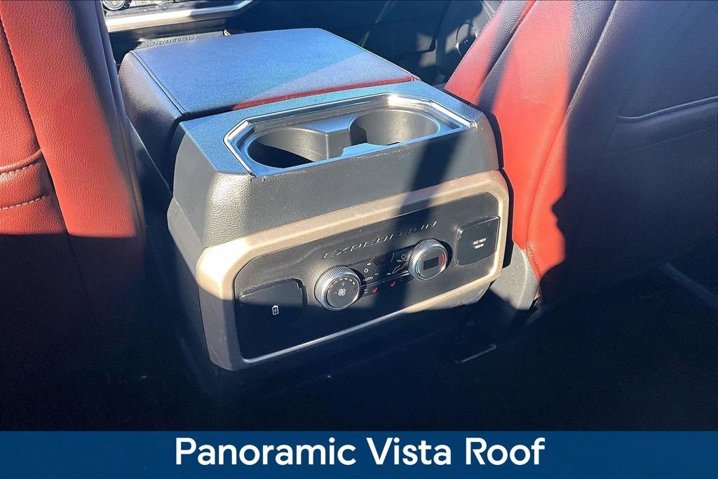 Used 2024 Ford Expedition Limited image 11