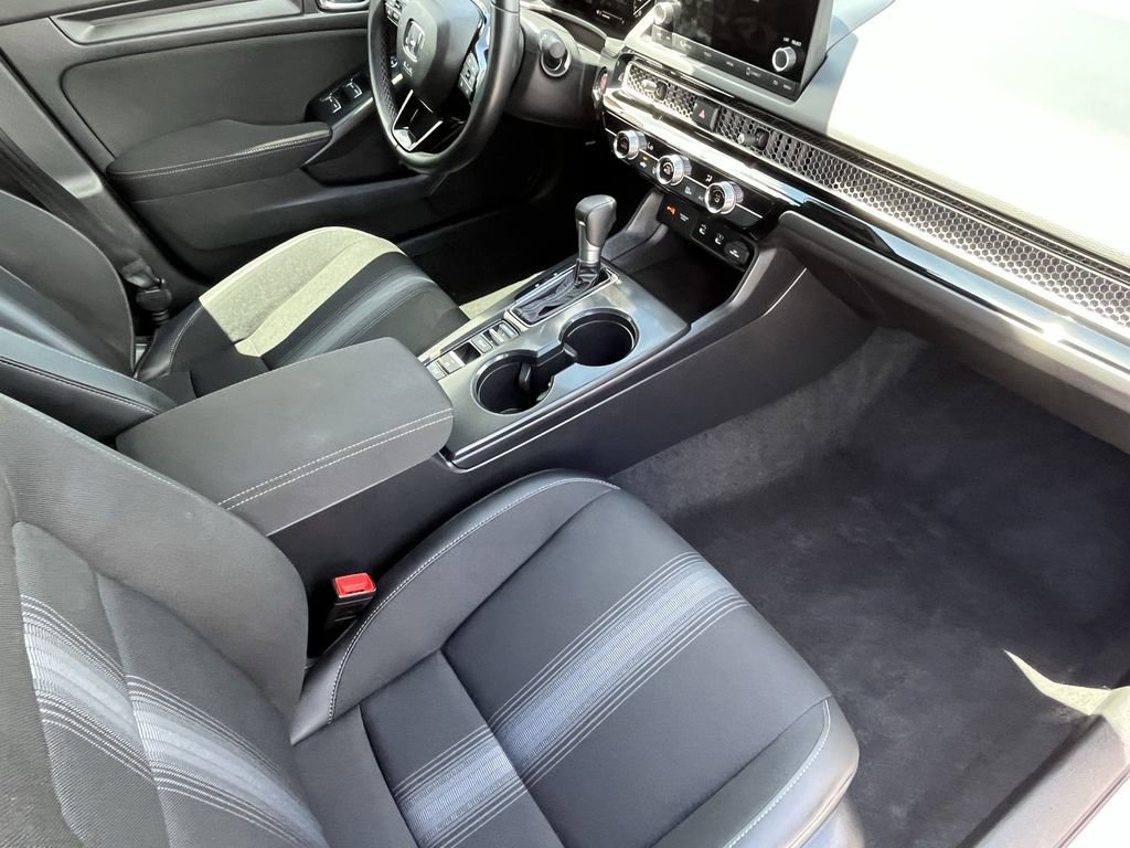Used 2025 Honda Civic Sport image 15