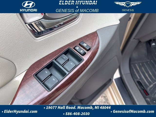 Used 2014 Toyota Sienna XLE FWD image 10