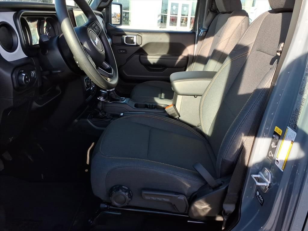 New 2026 Jeep Gladiator Sport image 12