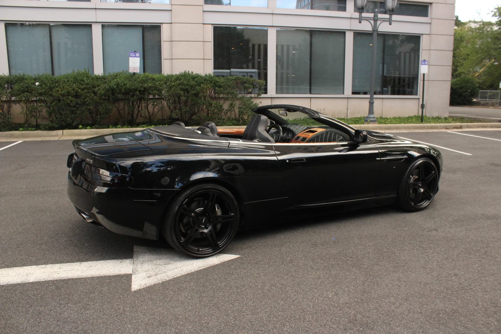 Used 2006 Aston Martin DB9 Volante RWD image 11