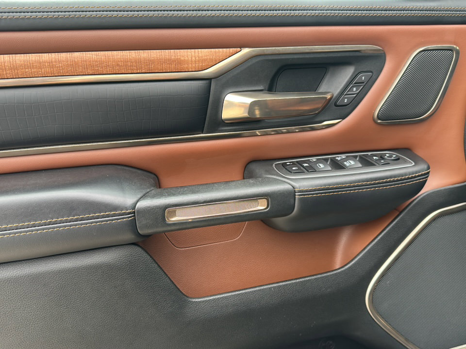 Used 2023 RAM 1500 Limited AWD/4WD image 16