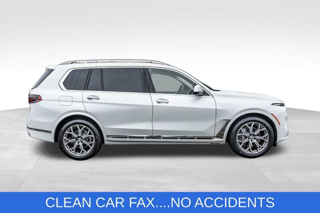 Used 2026 BMW X7 xDrive40i AWD/4WD image 4